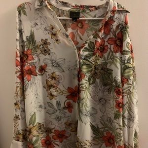 Floral Silky Button Up☀️